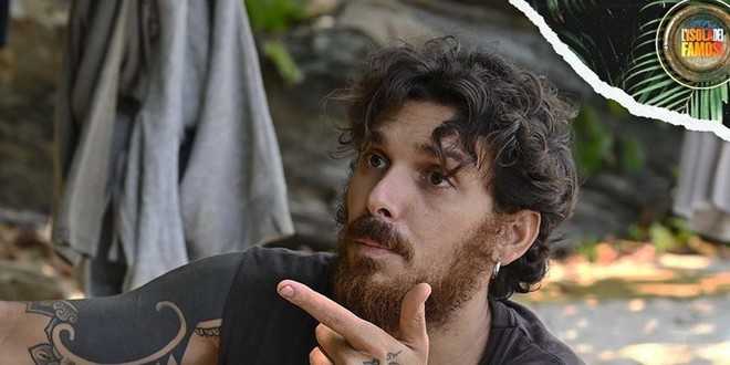 Andrea Cerioli shock sulle condizioni igieniche sull’Isola: “Ecco dove facevamo i bisogni”