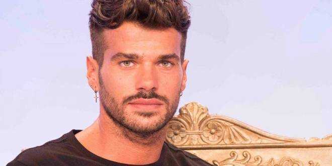 Uomini e Donne news, Claudio Sona fu raccomandato per fare il tronista: la sconvolgente rivelazione