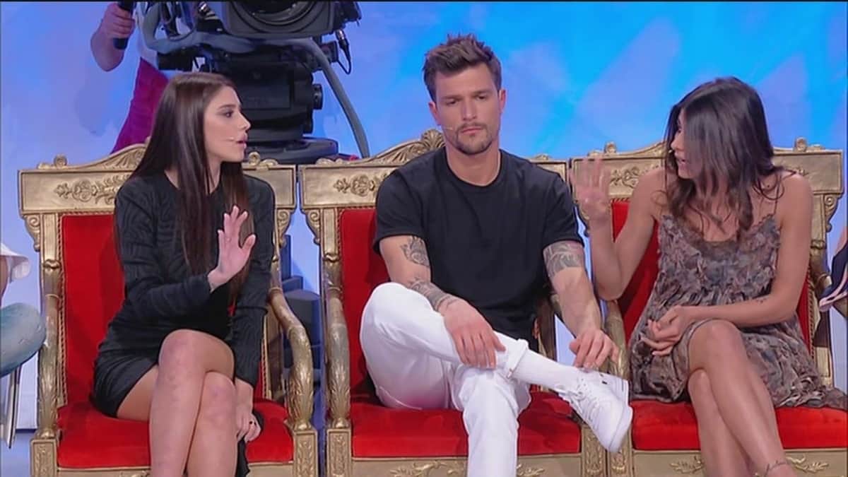 Uomini e Donne anticipazioni, De Filippi furiosa con Angela Nasti e Giulia Cavaglià?