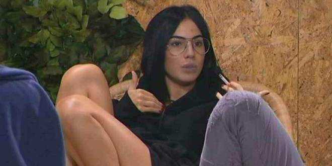 Grande Fratello Vip, denunciate le bimbe di Giulia De Lellis