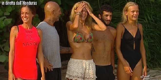 Isola dei Famosi: due naufraghe diventano cantanti