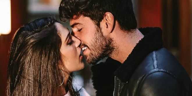 Grande Fratello Vip, è crisi tra Ignazio e Cecilia? Lui in vacanza da solo, lei scrive