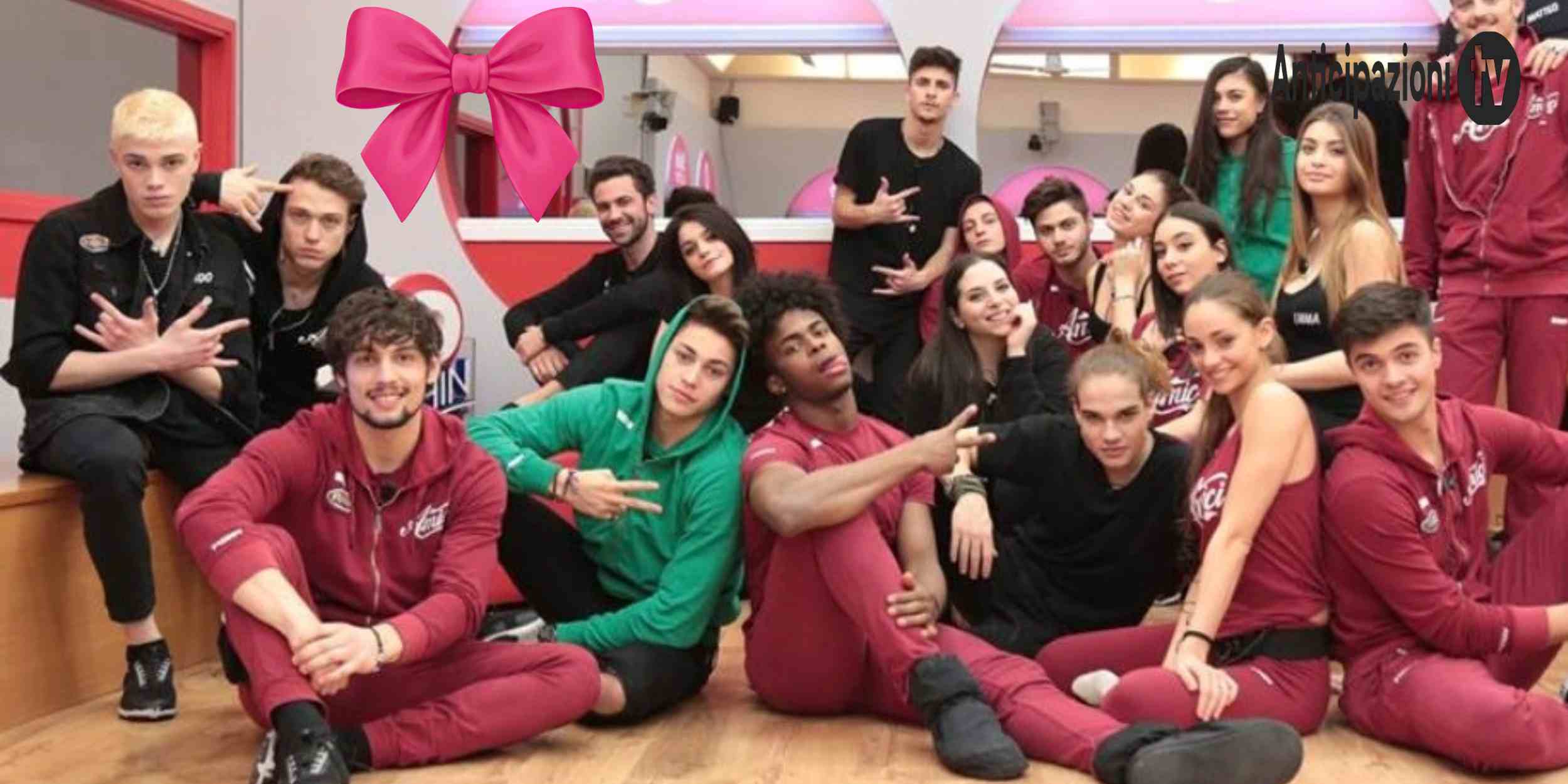 Amici, ex allievo diventa papà: l’annuncio e chi è la fidanzata