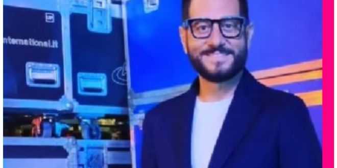 Enrico Papi pronto a tornare a Mediaset: “I colleghi non rinunciano alle scorrettezze”