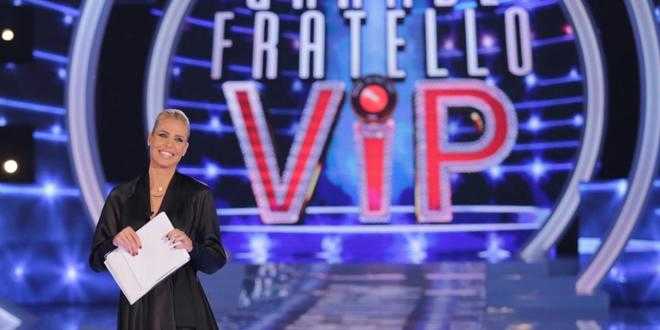 Ex protagonista del GF Vip rivela il suo dramma: una malattia le sta rovinando la vita