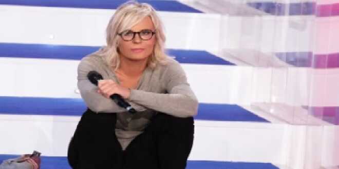 Uomini e Donne, ex tronista si sottopone ad una delicata operazione: interviene la sua fidanzata