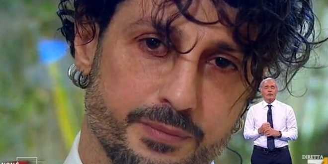 Fabrizio Corona si commuove prima della sentenza: “Non voglio tornare in carcere”