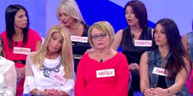 Uomini e Donne, famosissma ex gieffina pronta per il trono over