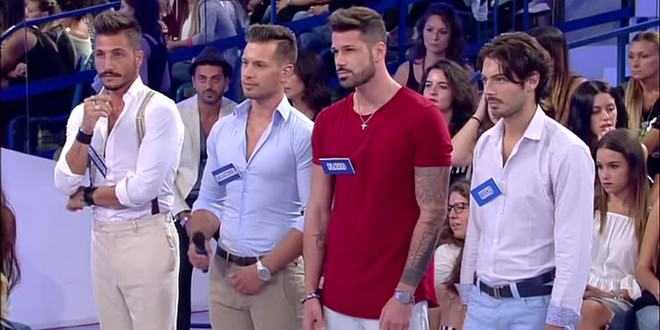 Uomini e Donne gossip, famoso ex corteggiatore innamorato perso