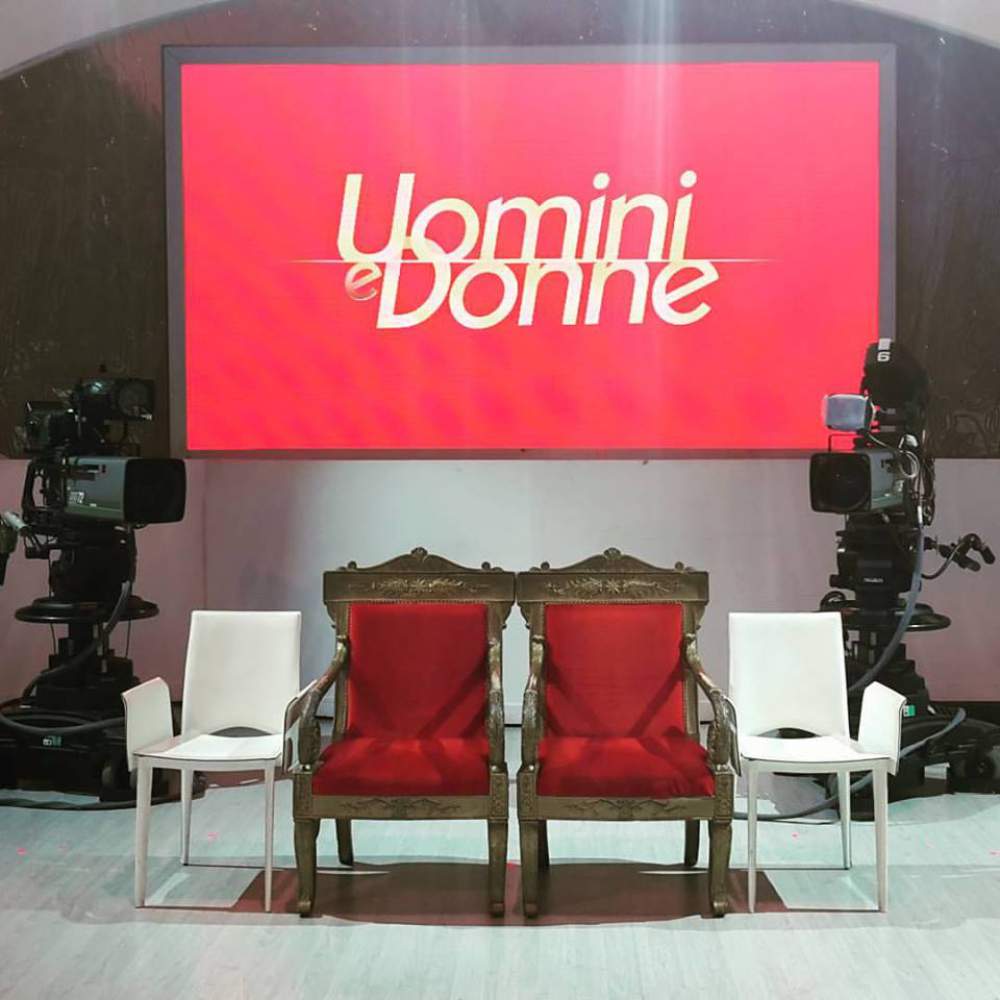 Uomini e Donne news, famoso ex tronista vittima di stalking: lo sfogo sui social