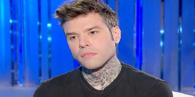 Fedez lancia l’allarme sugli enzimi pancreatici: il Ministero della Salute risponde