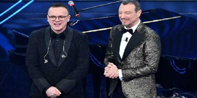 Festival di Sanremo 2025, Gigi D’Alessio alla conduzione? Gli esperti si sbilanciano sul cast