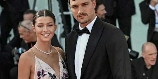 Festival di Venezia, Andrea Zelletta deriso sui social: “Ma come si è ridotto?”