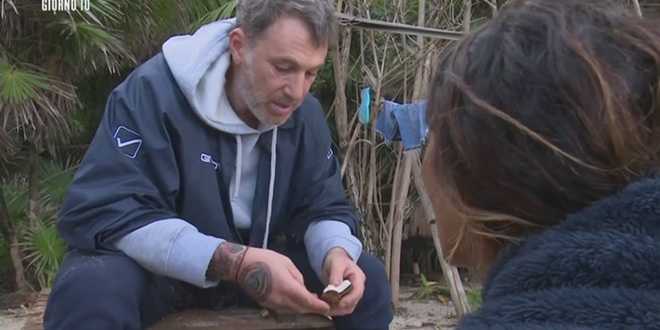 Isola dei famosi 2018, Filippo Nardi al padre: “Io ti perdono”!