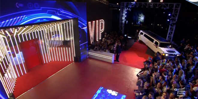 Grande Fratello Vip finale 04-12-2017, clamoroso rientro in casa