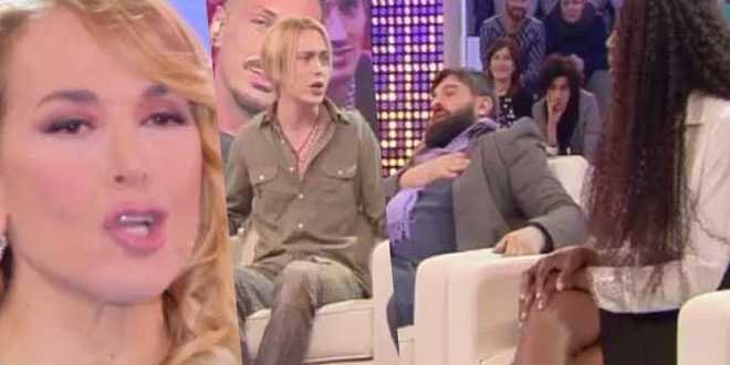 Follia a Pomeriggio 5! Un ospite umilia Barbara e il pubblico