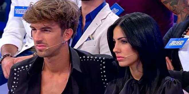 Uomini e Donne news: la foto sorprendente di Giulia De Lellis, i fan non ci stanno!
