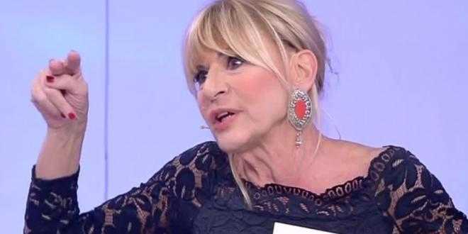 Anticipazioni Uomini e Donne, Gemma esce con Gianfranco e lo bacia