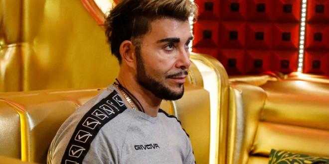 GF Vip, GF Vip, Giacomo Urtis su Manuel e Lulù: “Mai visto una coppia così falsa!”