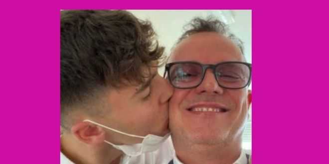 Gigi D’Alessio diventa di nuovo papà, il bel gesto di suo figlio Luca