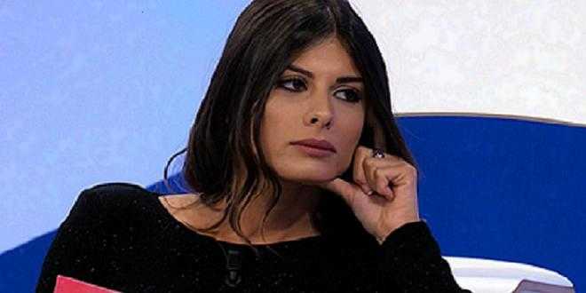 Uomini e Donne, Giulia Cavaglia sta prendendo in giro Lorenzo Riccardi: la testimonianza