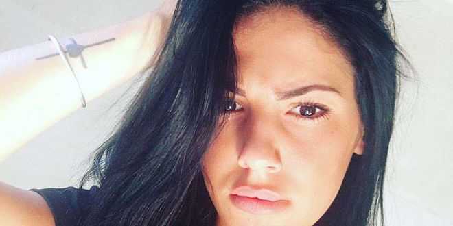 Uomini e Donne gossip: Giulia De Lellis davvero incinta? La forte critica di Karina Cascella