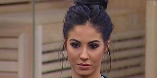 Uomini e Donne news, Giulia De Lellis di nuovo innamorata? Le dolci parole su IG