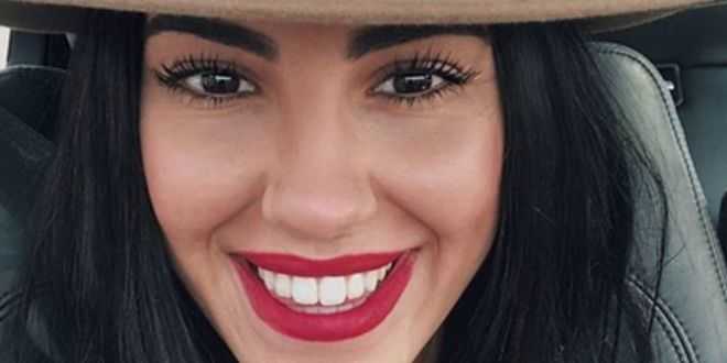 Uomini e Donne, Giulia De Lellis festeggia così i 23 anni e si fa un tatuaggio al viso