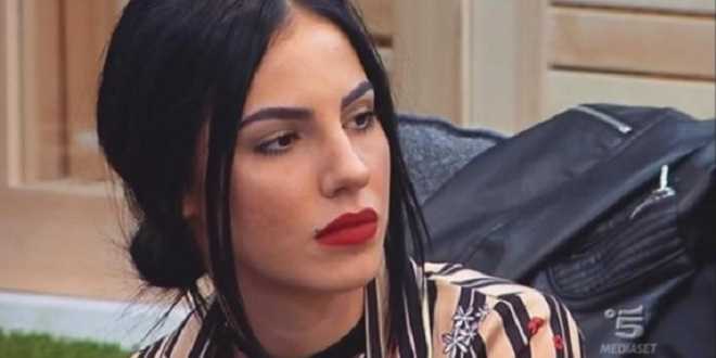 Uomini e Donne news: Giulia De Lellis e l’incredibile figuraccia in diretta