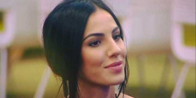 Uomini e Donne gossip, Giulia De Lellis sotto scorta a Milano: è bufera