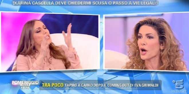 Gossip News: tensione a Pomeriggio 5, Karina Cascella umiliata da Barbara D’Urso