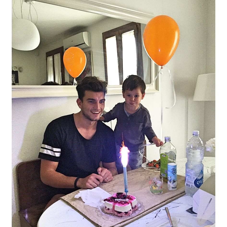 Gossip Uomini e Donne: i festeggiamenti per i 24 anni di Marco Fantini!