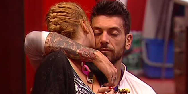 Grande Fratello 14 news: Alessandro e Lidia primi avvicinamenti.