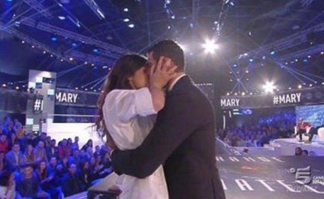 Grande Fratello 14 news: Mary e Giovanni, il dottore le fa una proposta importante!