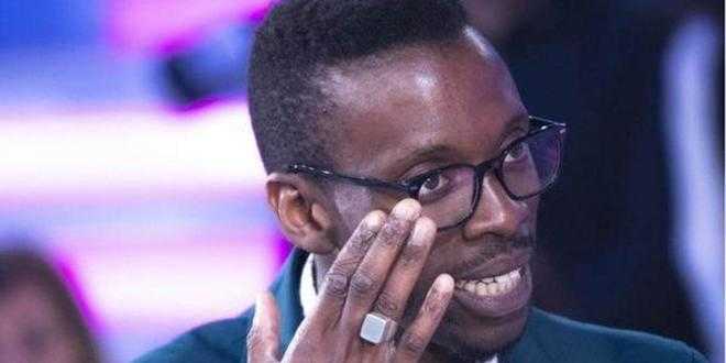 Grande Fratello 15, Baya Dame scoppia in lacrime e rivela