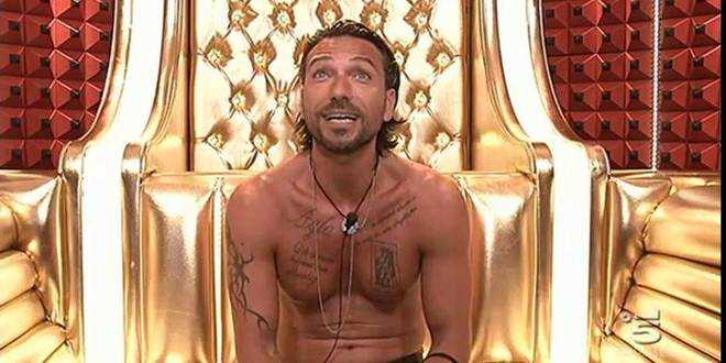 Grande Fratello 2016 Vip: tutti contro Costantino… sta esagerando!
