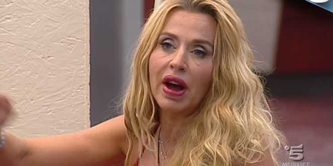 Grande Fratello news: mega lite nella Casa, Valeria Marini contro tutti