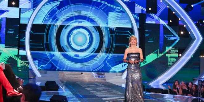 Grande Fratello, puntata del 23-4-2018: la bestemmia in diretta e il messaggio di Bobby Solo