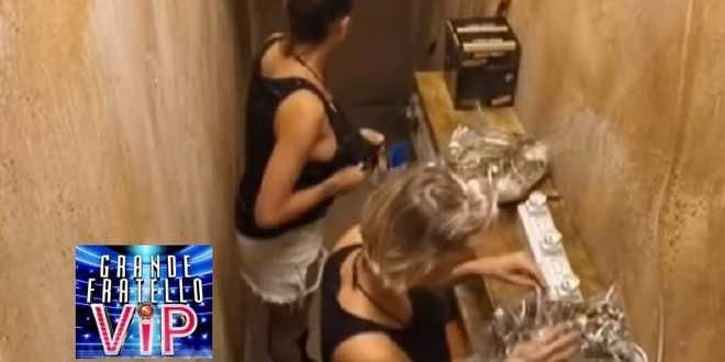 Grande Fratello Vip 3, incidente a luci rosse per Silvia Provvedi