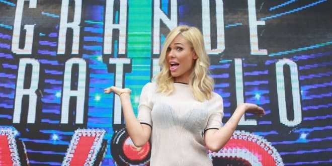 Grande Fratello Vip, Elenoire shock su Andrea: “Deficiente, cogli**cello!”, stasera la resa dei conti