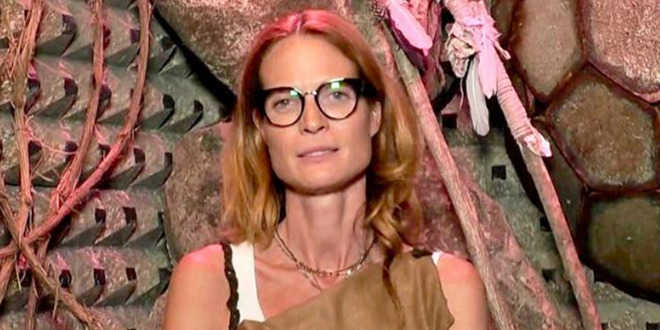 Grande Fratello Vip, Jane Alexander confessa il suo drammatico segreto