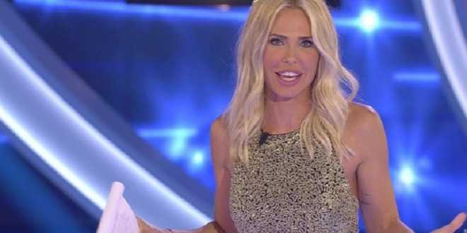 GF Vip 2017, la conduzione scandalosa di Ilary Blasi