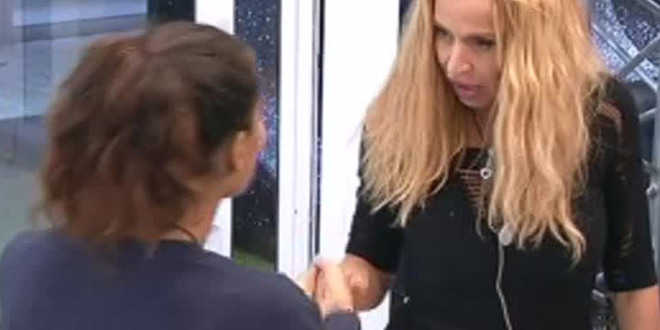 Grande Fratello Vip: pace fatta tra Valeria Marini e Mariana Rodriguez