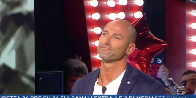 Grande Fratello Vip: Stefano Bettarini ancora innamorato di Simona Ventura? Le parole shock