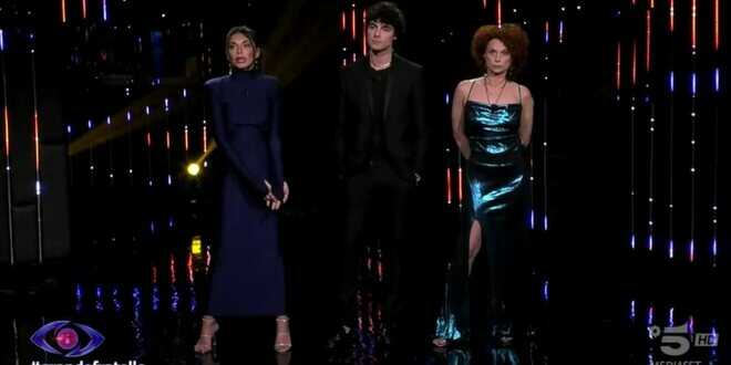 Notte di passione tra Beatrice Luzzi e Vittorio Menozzi? Greta Rossetti svela tutto