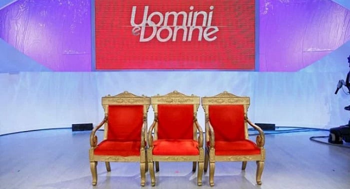 Uomini e Donne anticipazioni, il nuovo tronista dice “no” a Maria De Filippi (c’entra la ex)