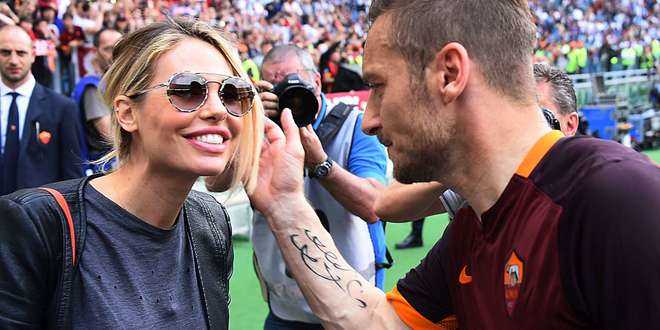 Grande Fratello Vip, Ilary Blasi svela com’è Totti nell’intimità