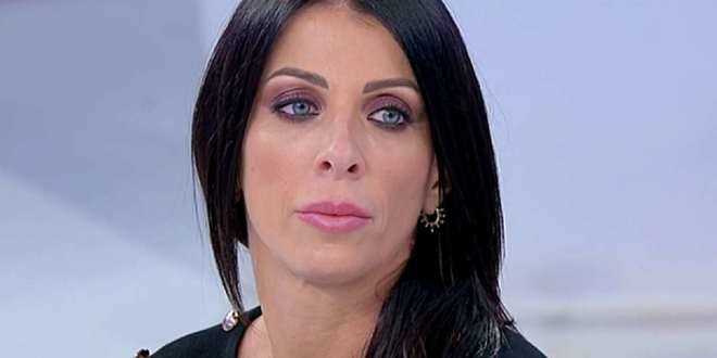 Uomini e Donne, brutto incidente per Valentina Autiero: l’ex dama disobbedisce ai medici