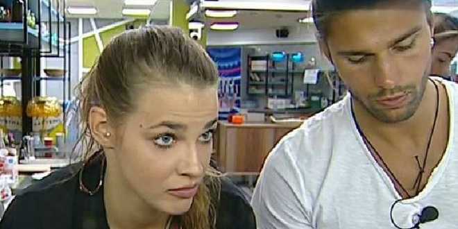 Grande Fratello Vip, Ivana Mrazova tradisce il fidanzato?