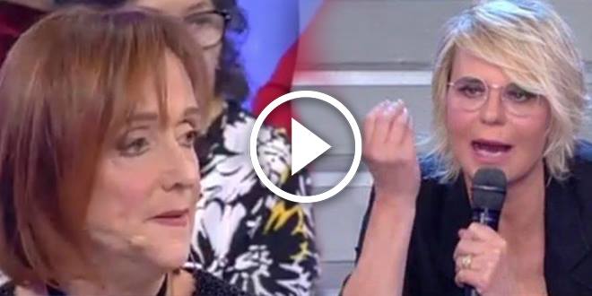 Uomini e Donne, shock De Filippi contro  Annamaria: “Guardati allo specchio!”